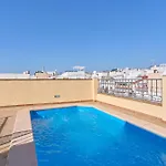 ático Con Piscina En Centro