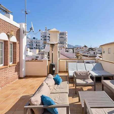 ático Con Piscina En Centro *