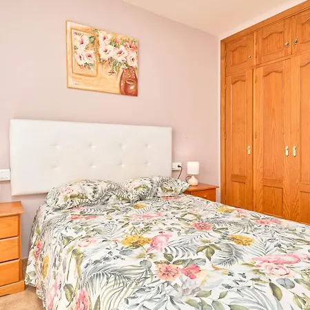 Atico Con Piscina En Centro * Nerja