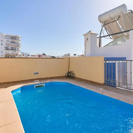 Atico Con Piscina En Centro * Nerja