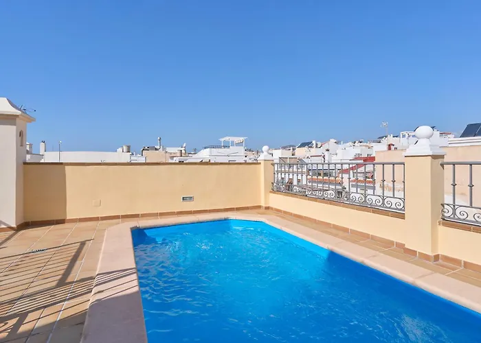 Atico Con Piscina En Centro